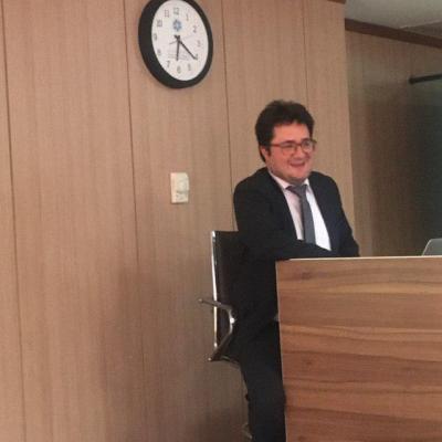 نخستین جلسه «زبان بدن» اتاق با زرگانی تهران